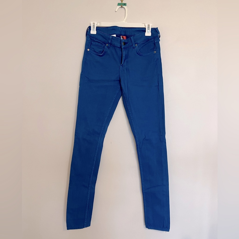 H&M - Divided Bright Blue Jeans Size 8